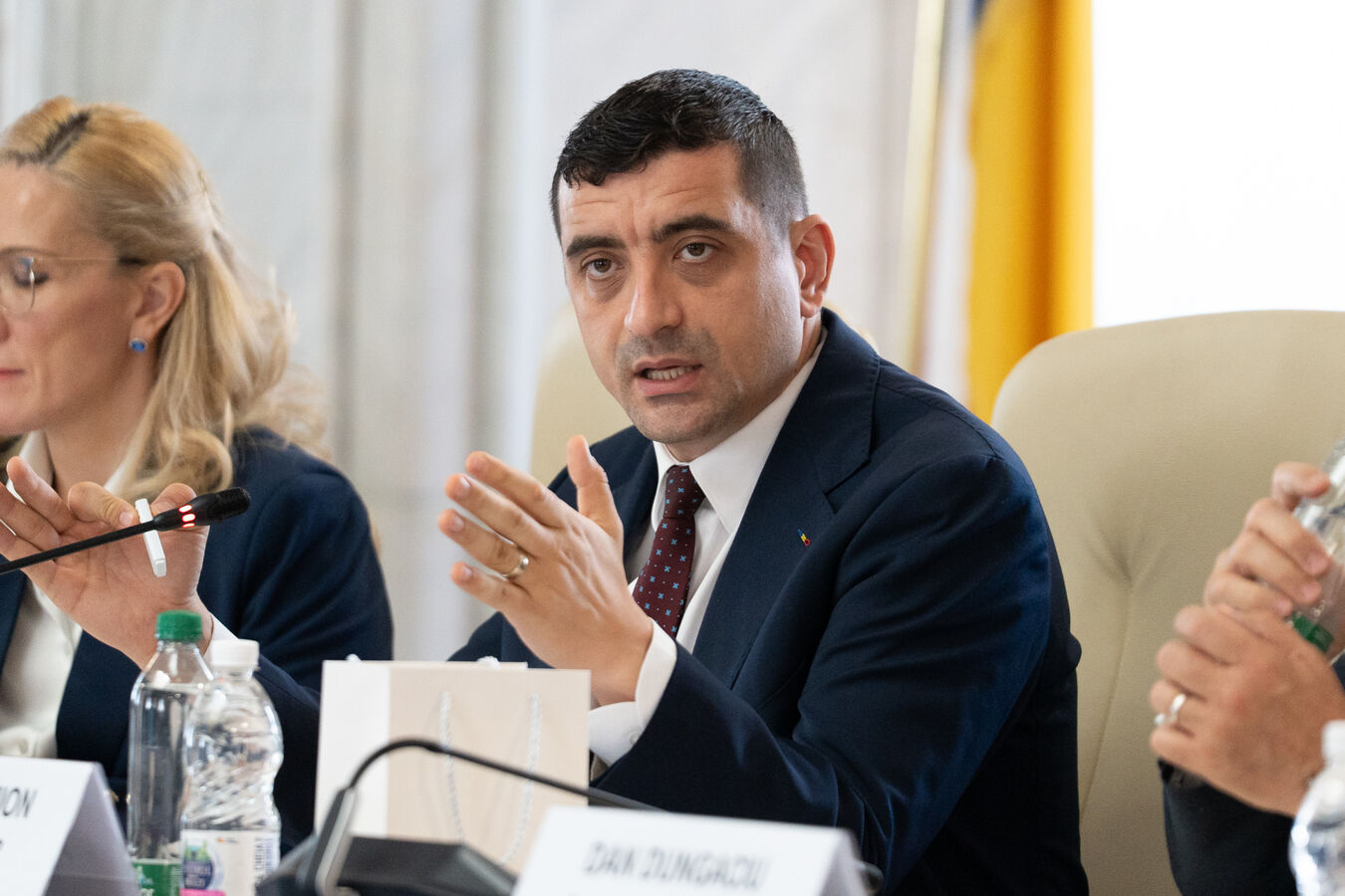 Simion, lider în sondaje, cere alegeri. Acuză: Bruxelles distruge Europa