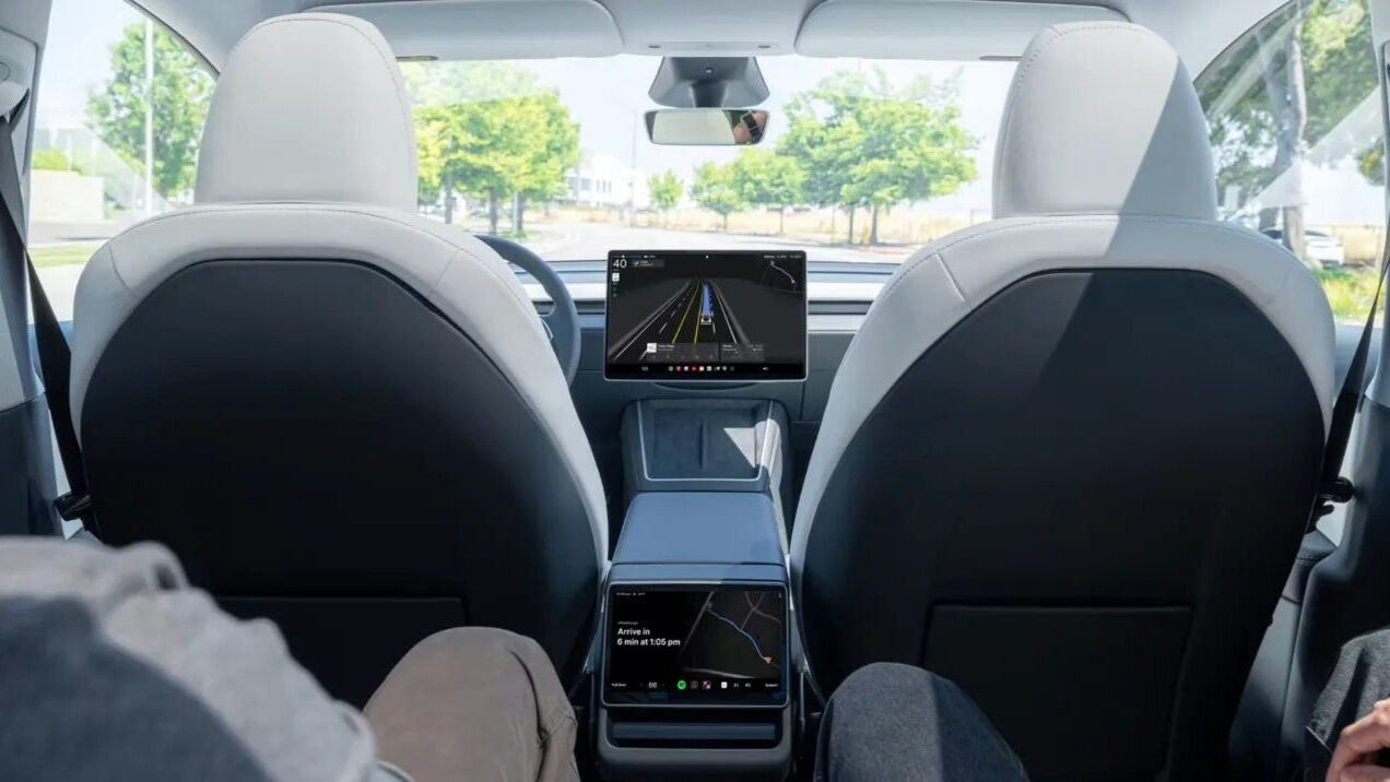 Tesla: Un fost manager dezvăluie secrete despre Robotaxi