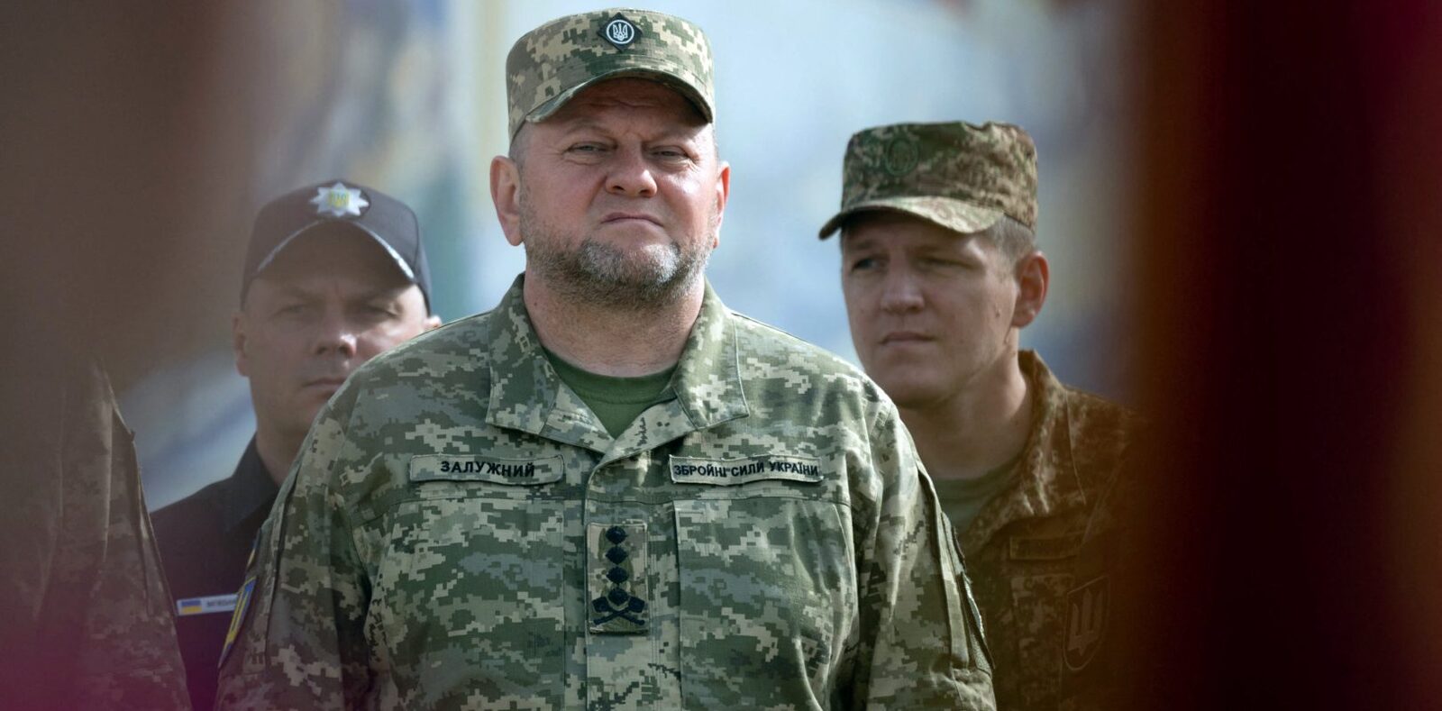 Zelenski, BATUT DE ZALUJNÎI SAU BUDAKOV. Un sondaj șocant