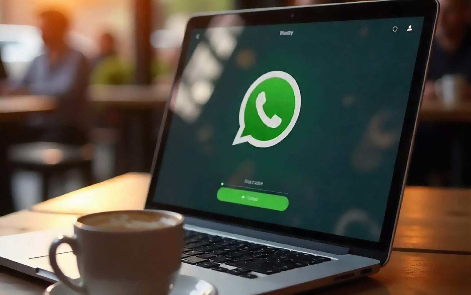 Hackerii de stat vizează WhatsApp și Signal, oficialii UE atacați