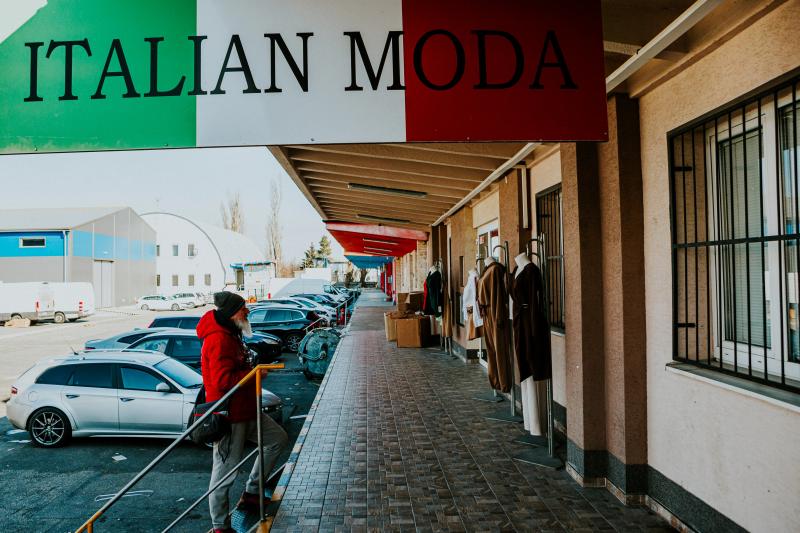 Doi români, arestați la domiciliu în Italia pentru fraudă TVA masivă