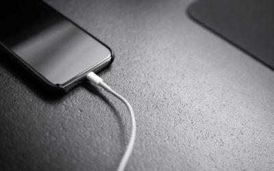 Ce se întâmplă cu bateria telefonului dacă îl lași peste noapte la încărcat