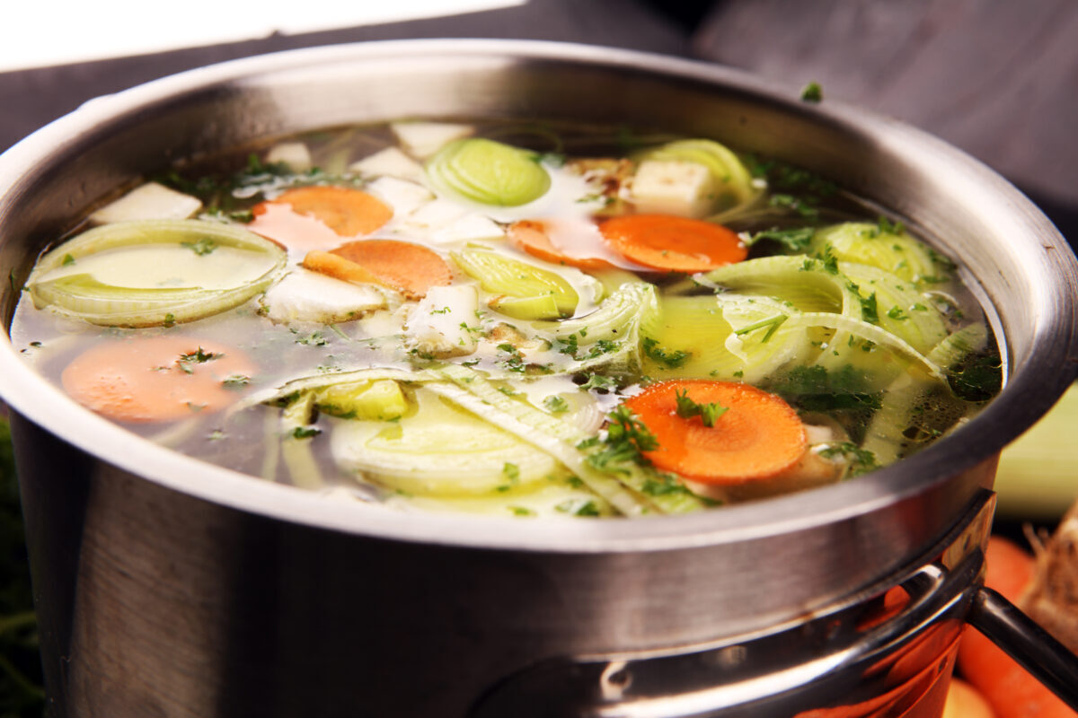 Apa de la legume: Nutrienții pe care îi arunci la gunoi