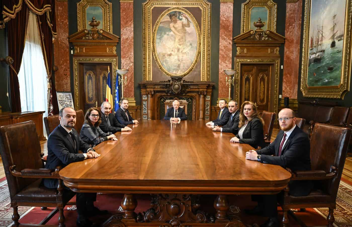 BNR lasă dobânda neschimbată, dar vede redresare economică