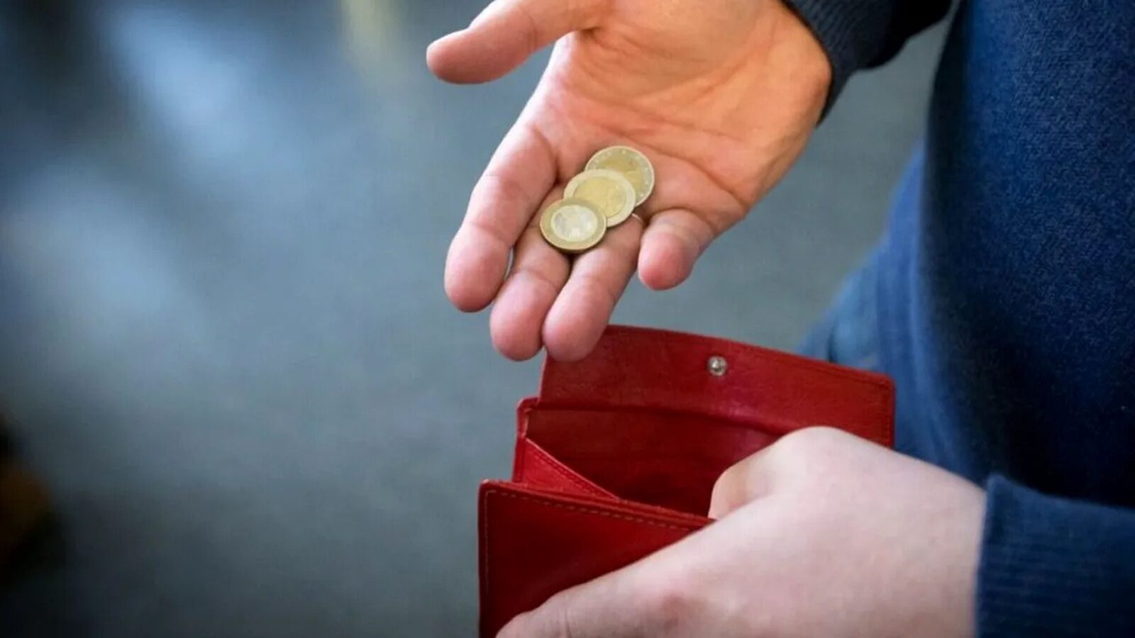 România: Singurătatea costă. Cât plătește un român fără copii vs. Familii