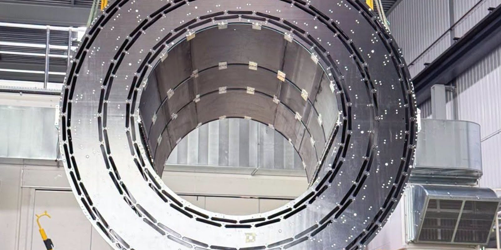 Piesa crucială pentru viitorul CERN a ajuns la Geneva