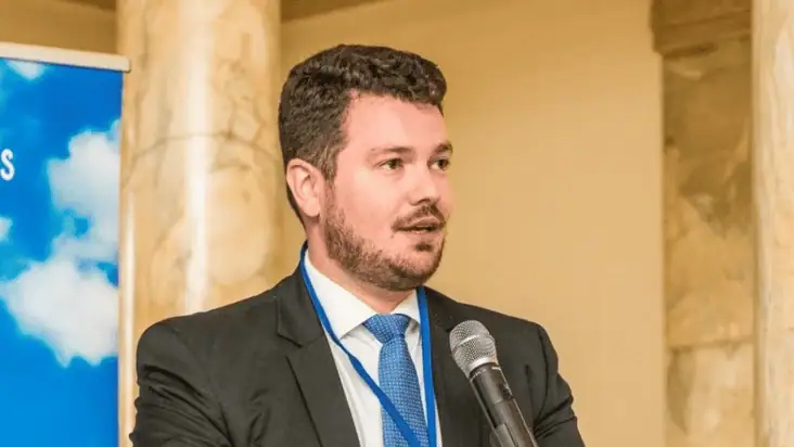 Nuclearelectrica: Șefu’ pleacă înainte de termen, legat de SMR-ul criticat