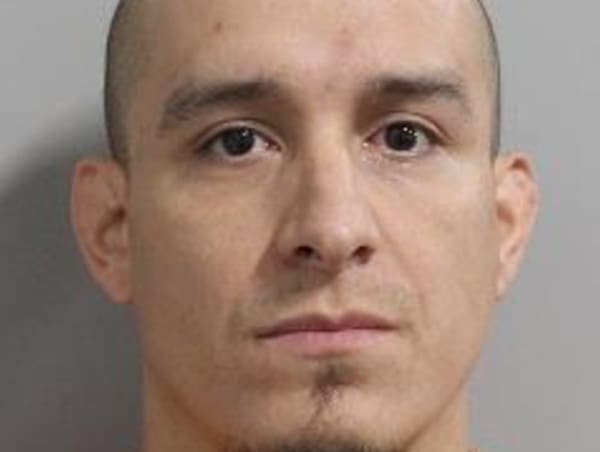 Bărbat din Florida, arestat pentru expunere indecentă