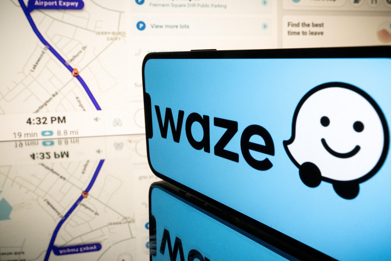 Waze ascunde radare în Europa? Decizie UE crucială