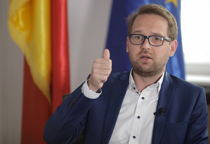 Fritz, OUT! Legea integrității, adoptată. Clarificare: Dominic Fritz (PM Timișoara) (69 caractere)