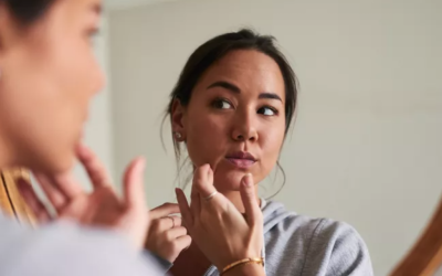 Tiroida te trădează: 7 semne din oglindă de care să te ferești