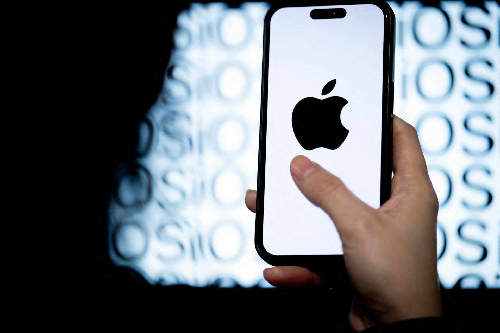 Apple vizează China: Propriul model AI, gata de lansare