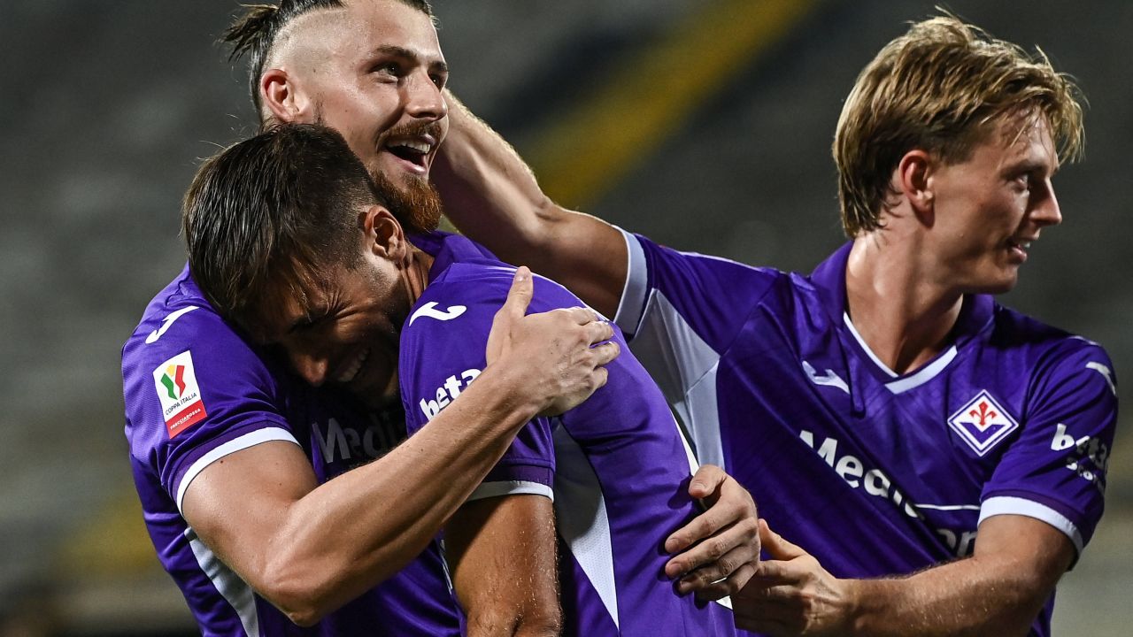Drăgușin, debut cu assist la Fiorentina: 4-1 cu Benevento