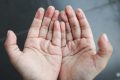 De ce se zbârcește pielea în apă: Explicația științifică uimitoare