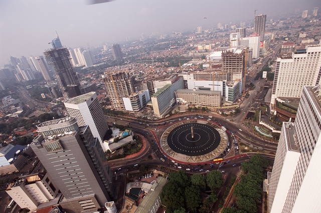 Indonezia, revoluție la stat: 750+ companii pe butuci