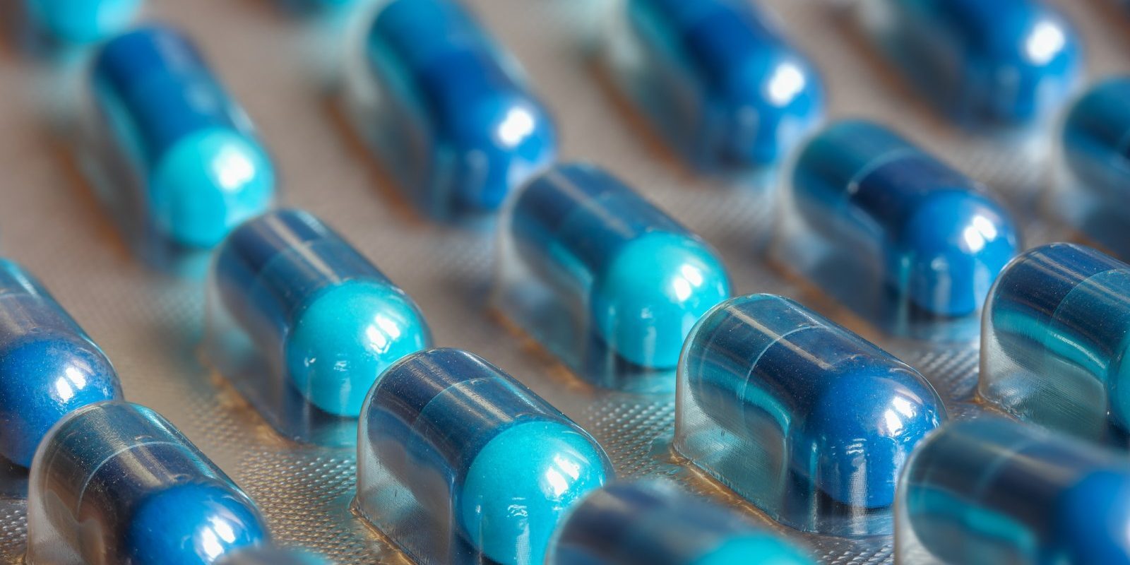 Farmaciștii cer energie: Guvernul să salveze producția de medicamente