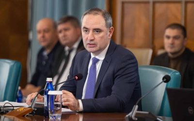 România: Economia dă semne de revenire, PIB scade lent