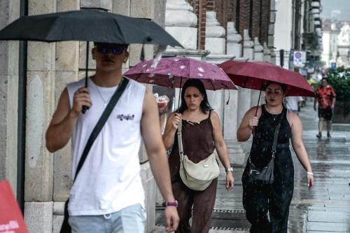 Furtună înainte de 15 august: Ploi și frig