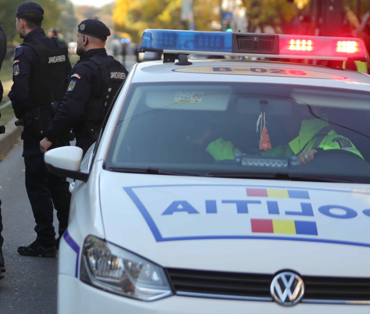 STABOR: Fată de 17 ani, „salvată” din căsătorie aranjată. Trei acuzați