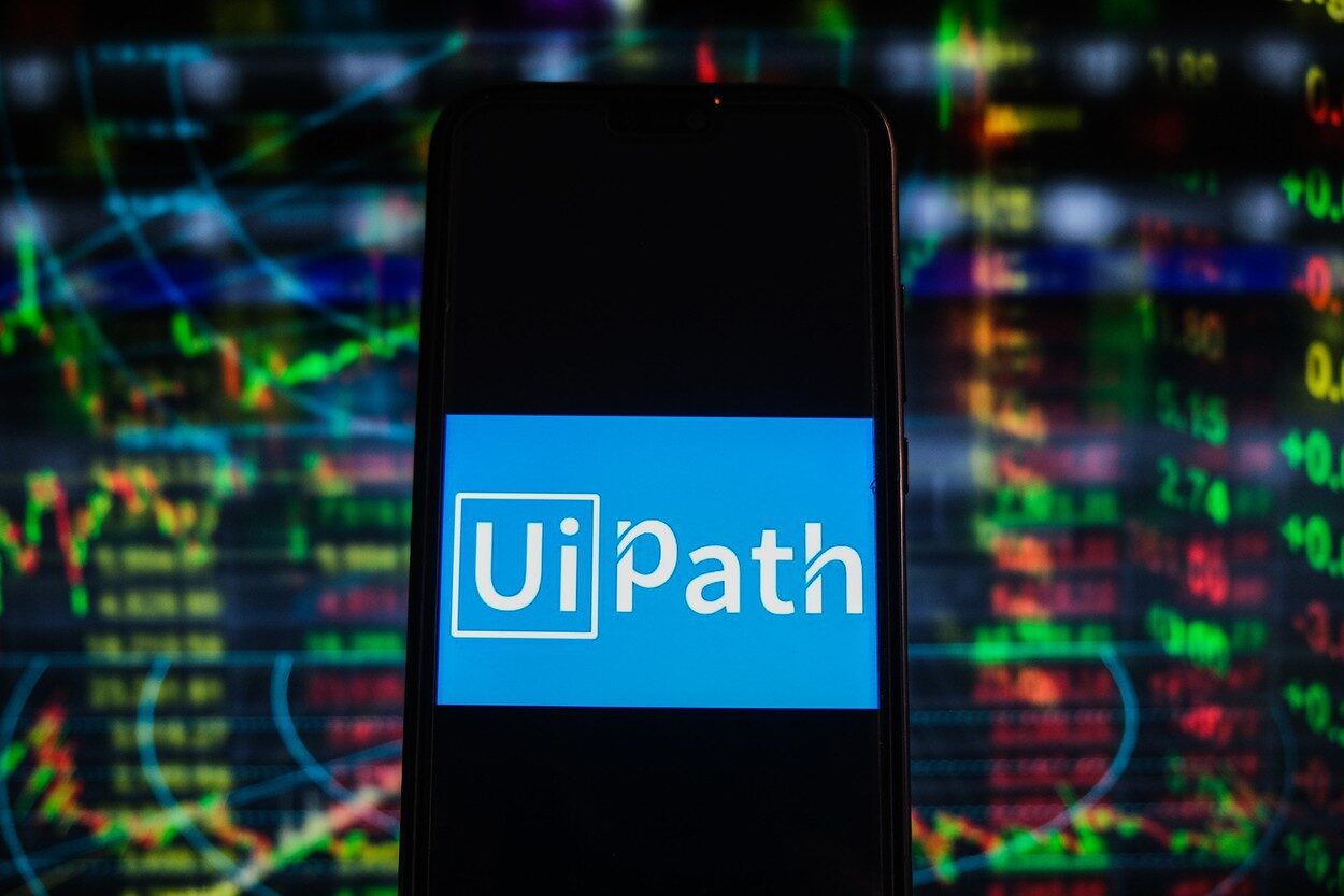 Google păstrează acțiuni UiPath de 76 mil. Dolari, pierderi imense