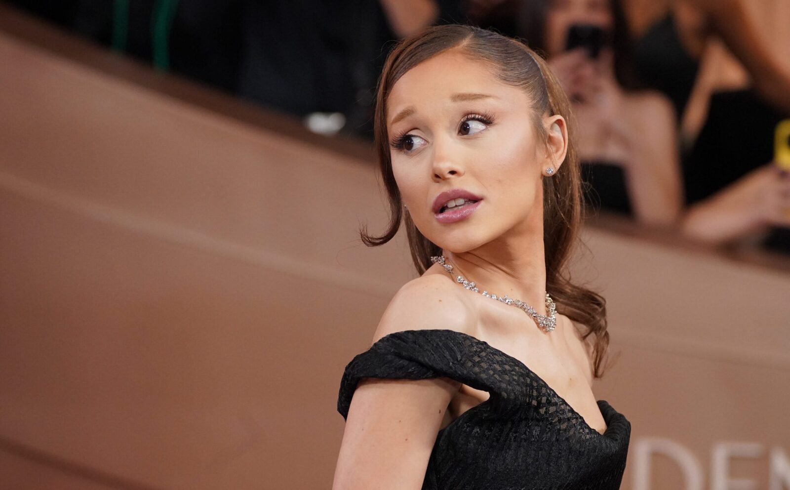 ARIANA GRANDE, PREMIERA PE TOPUL GERMANIEI