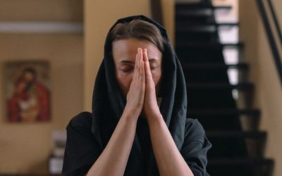 Rugăciune Făcătoare de Minuni pe 15 August: Alinare la Necaz