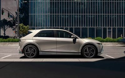 IONIQ 5 revoluționează cu ecran uriaș și devine mașină software