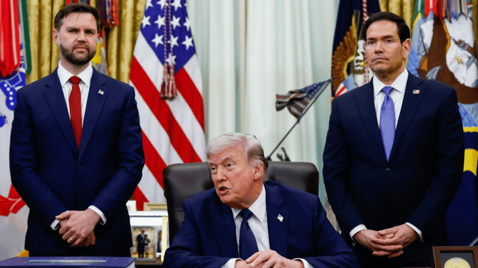 Trump, noua strategie: Iranul, sub lupa SUA. Criza economică sfâșie regimul