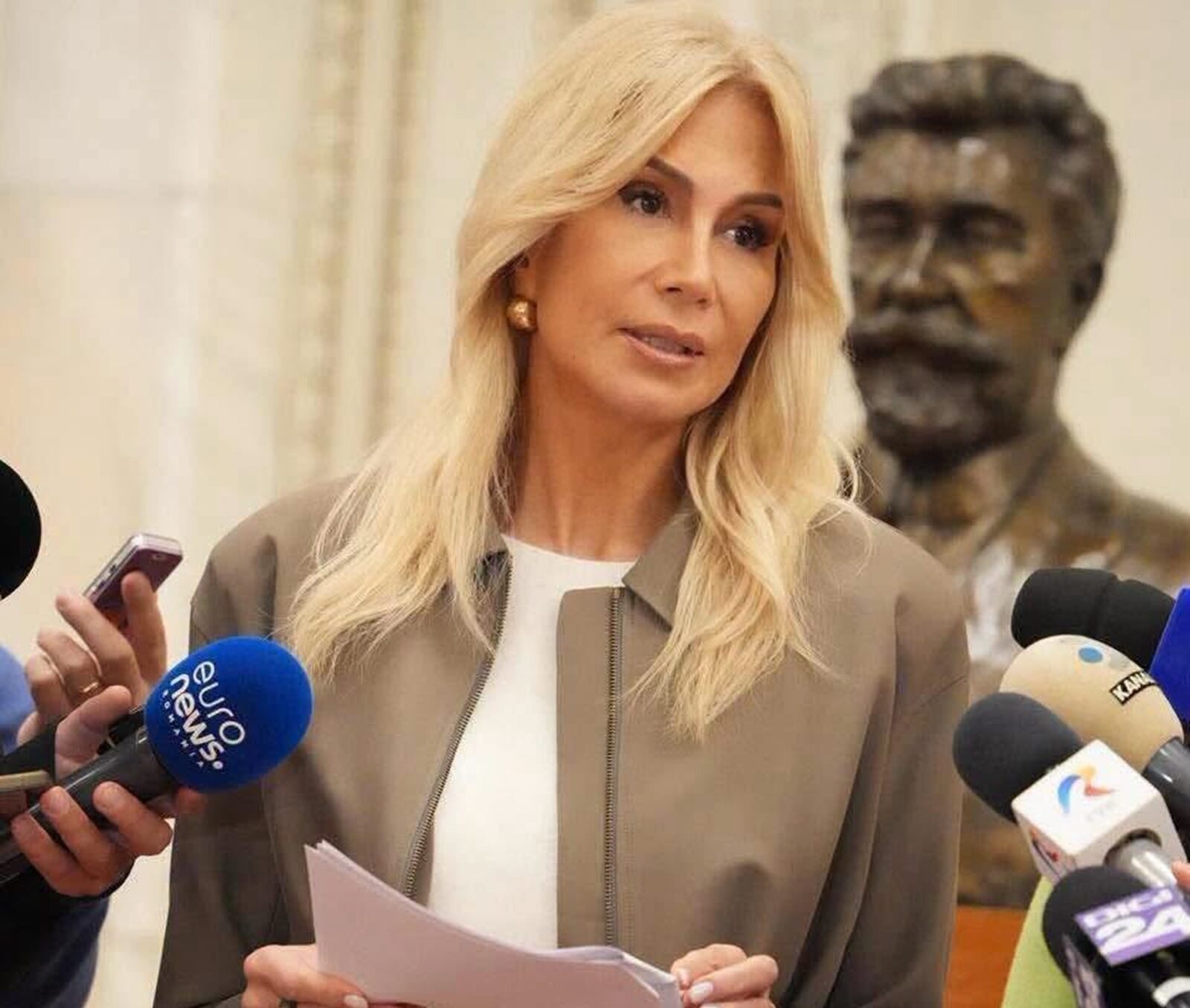 Turcan, atac la ministrul Culturii: Conflict cât clădirea