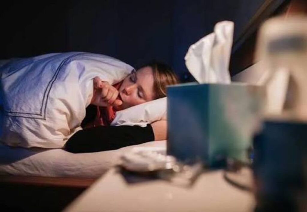 Tusea nocturnă: Semnal de alarmă pentru inima dumneavoastră