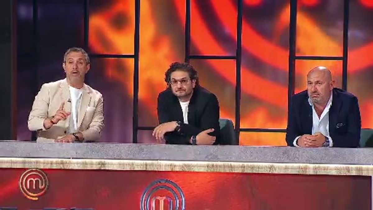Șoc la MasterChef: Eliminați un concurent după departajare