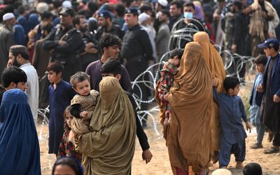 Pakistan, RĂZBOI în Afganistan după atacuri reclamate