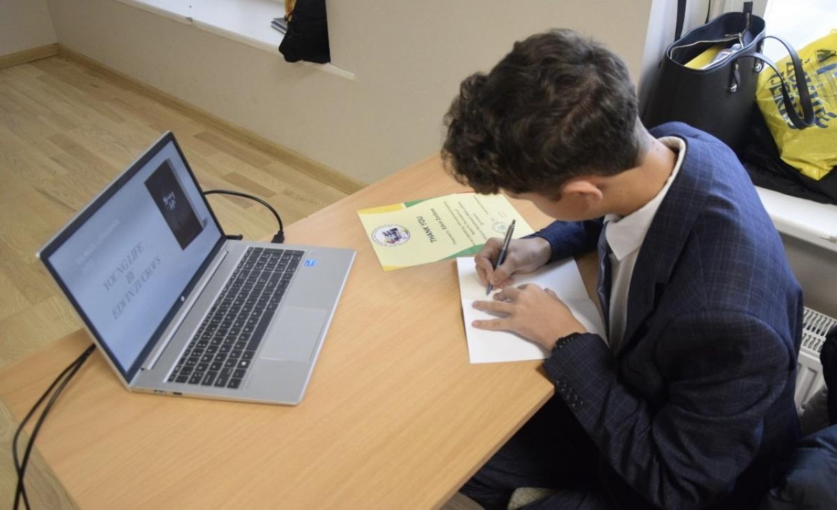 PENSIA DE URMAȘ: Elevii, studenții, riscăm să o pierdem. Actul obligatoriu