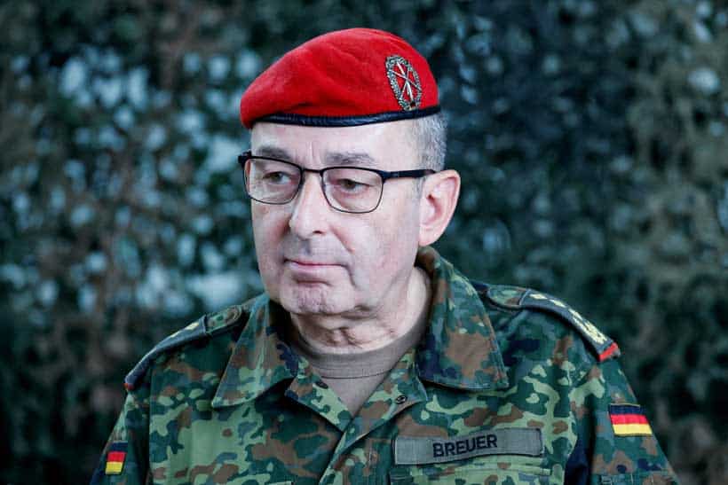 Breuer, șeful apărării Germaniei, preia conducerea militară NATO