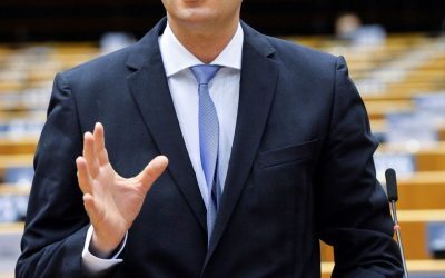 Mureșan nu depune mandatul: Negocieri cu respect în Parlament