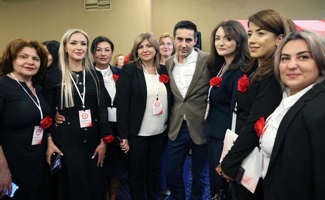 Manda la Sinaia: PSD gata de alegeri anticipate și guvernare