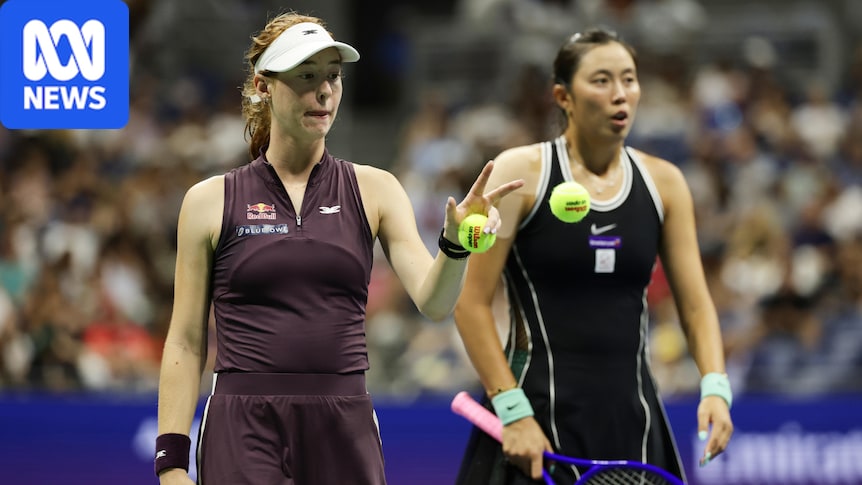 US Open: Mirra Andreeva o ajută pe Anastasia Potapova, după un moment jenant