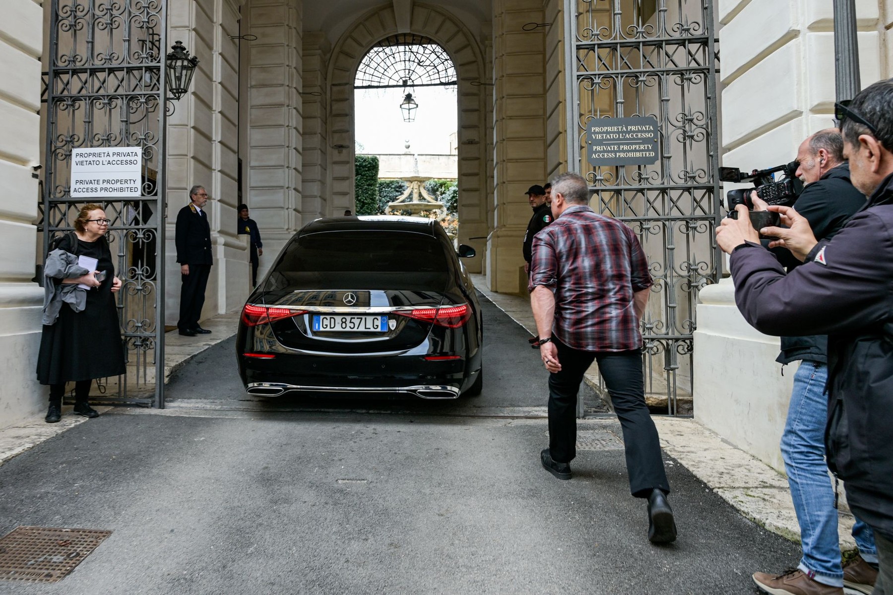 Thiel, fugă spre Sud. Speculații: „Lideri mai nebuni decât ei”