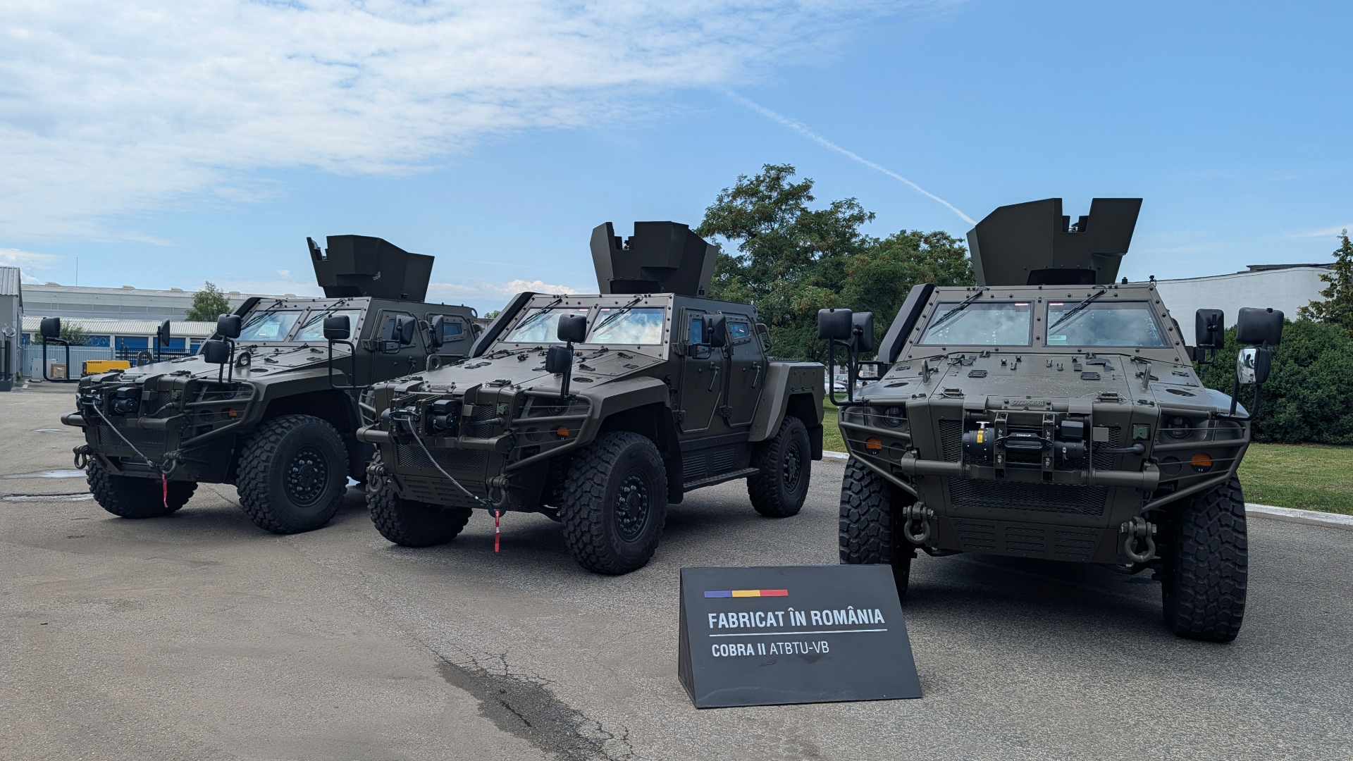 Armata română, sabotată? De ce se cumpără mai mult extern