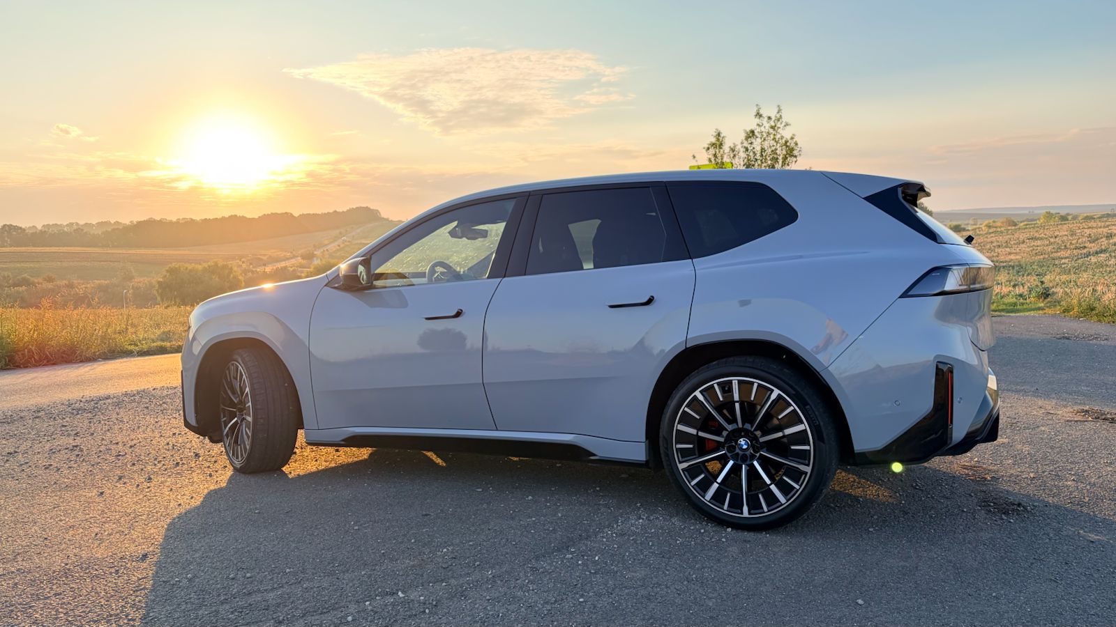 BMW iX3 50 xDrive: Test ZF – Revoluție sau Neue Klasse