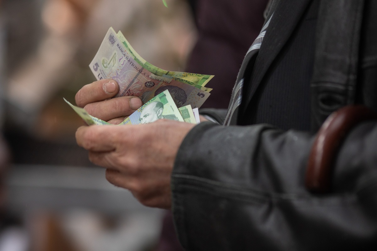 Bursă pentru pensie: Românii investesc, iau modelul SUA