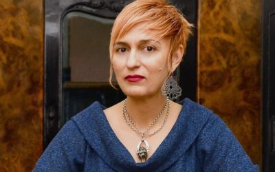 Profesor confuz, le cere elevilor să șteargă din caiete