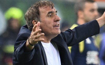 Hagi curăță lotul, Sandu știe cum salvează naționala