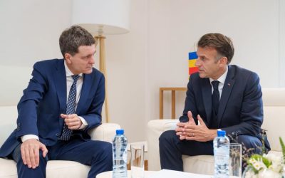 Nicuşor Dan, discuție cu Macron despre candidatura România la OIF