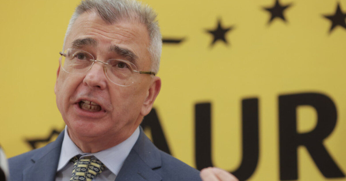 Peiu: Guvernul Niculescu, prezidențial. Nicușor Dan, comportament greu acceptabil
