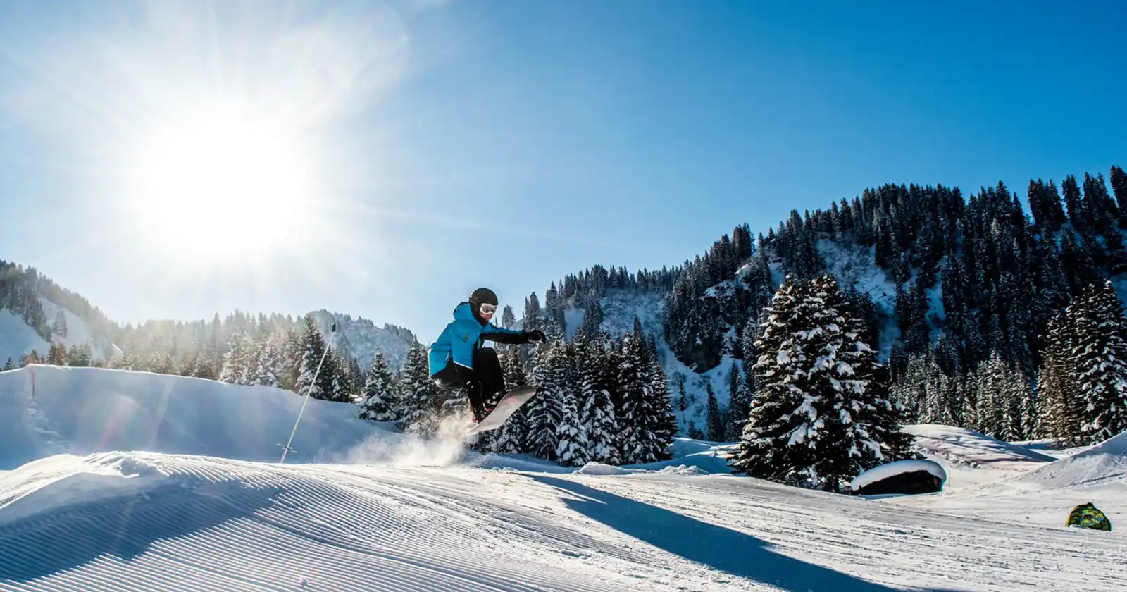 Iarnă la munte 2026: Schi ieftin, ghid practic