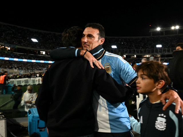 Scaloni a rupt tăcerea după retragerea lui Messi: „Imposibil”