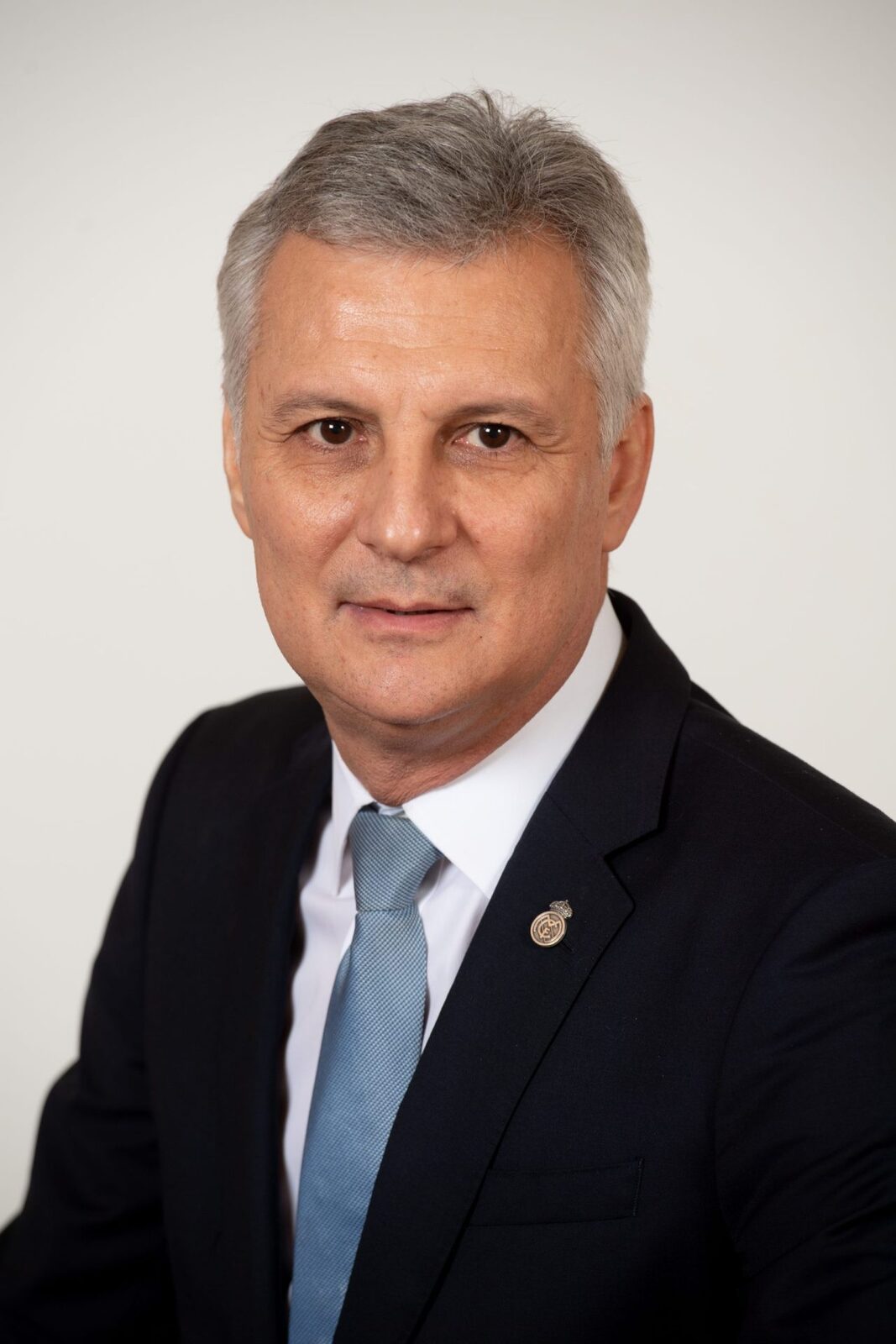 Zamfir (PSD): Nu dăm cec în alb lui Luca Niculescu