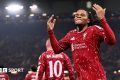 Liverpool zdrobește Villarreal. Rio Ngumoha, eroul revenirii