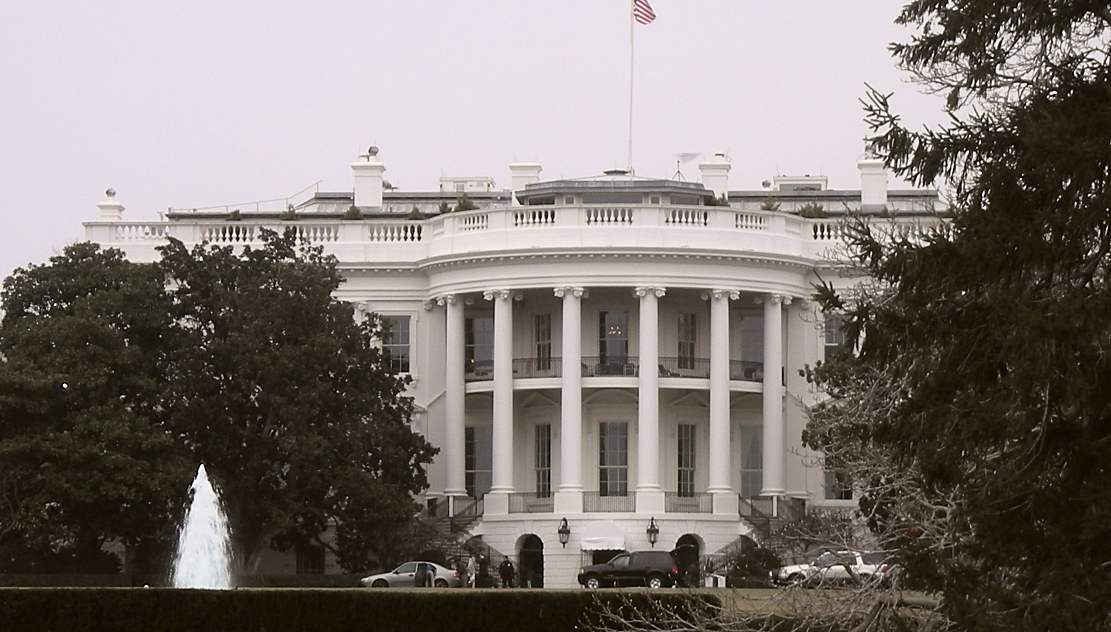 Marile televiziuni americane, sub anchetă după ce au oprit transmisiile de la Casa Albă
